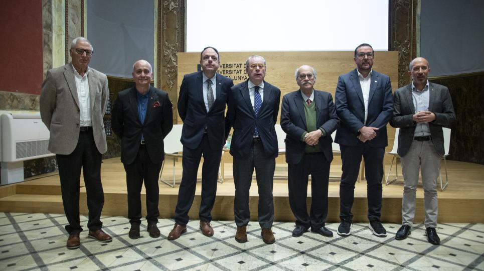 D'esquerra a dreta, Joan Turró, Valentí Martínez, Valentí Junyent, Josep Arimany, Andreu Mas-Colell, Albert Castells i Marc Aloy